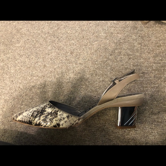 Animal print sling backs by Sam Edelman in size 7 - Picture 5 of 6